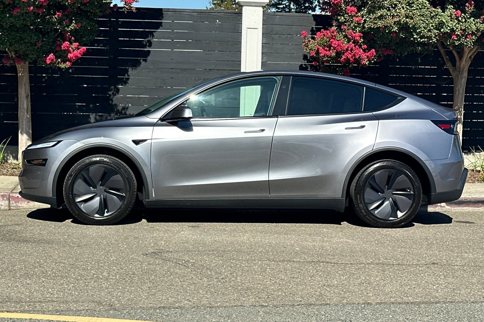 tesla model y 2026 7SAYGDED9TF559265 image tesla model y 2026 7SAYGDED9TF559265 image